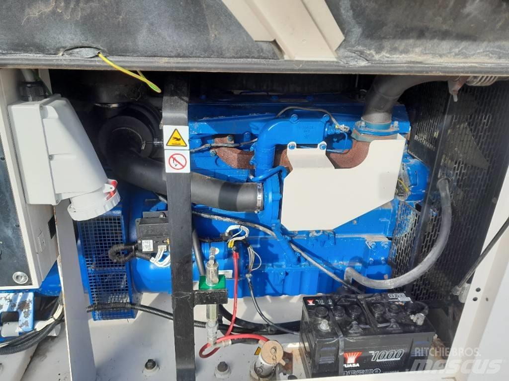 F.G Wilson 90kva Dīzeļģeneratori