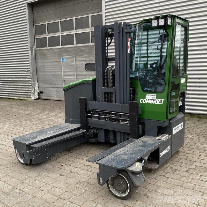 Combilift C 4000 E Četru virzienu krāvēji