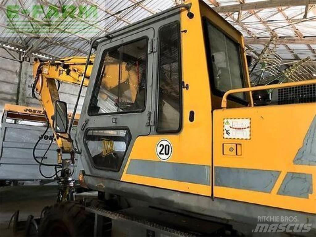 JCB js 130 w Ekskavatori uz riteņiem