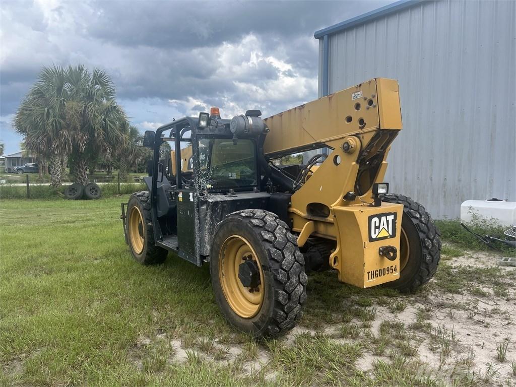 CAT TL 642 C Teleskopiskie manipulatori