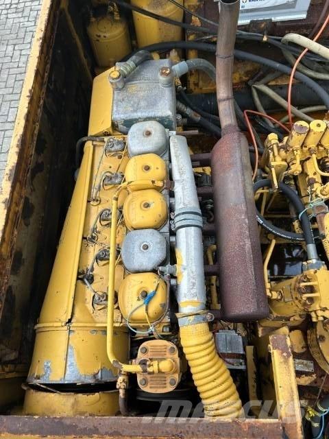 Liebherr A 911 C Ekskavatori uz riteņiem