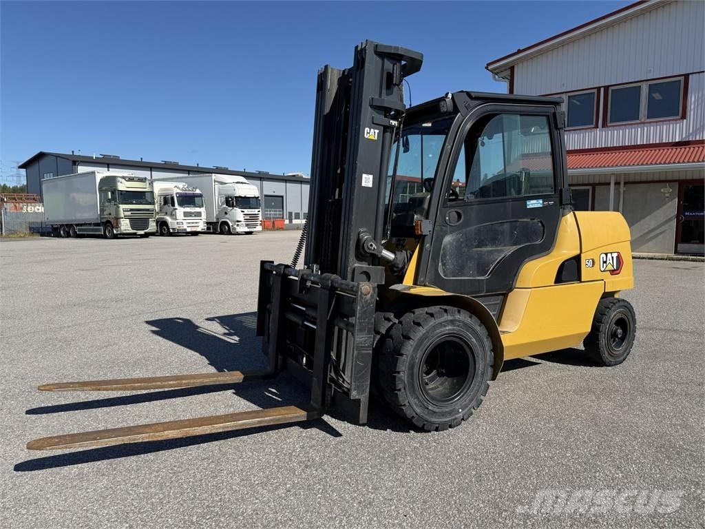 CAT DP50NT Tehnika ar dīzeļa dzinēju