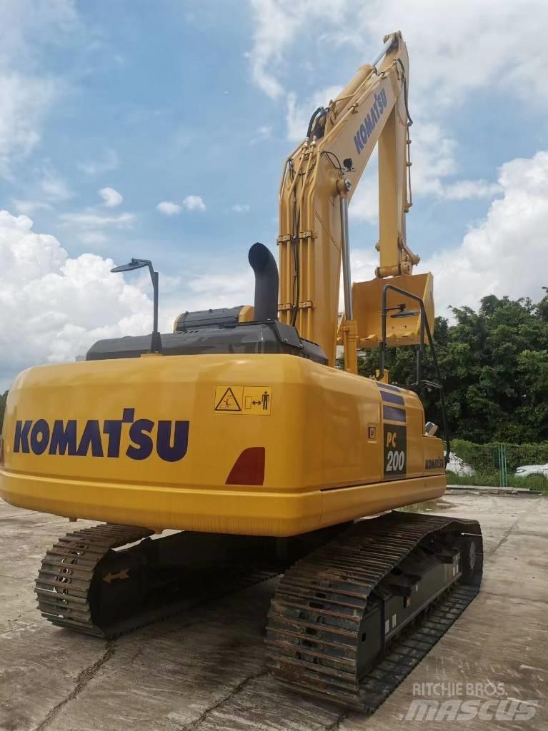 Komatsu PC 200-10 Kāpurķēžu ekskavatori