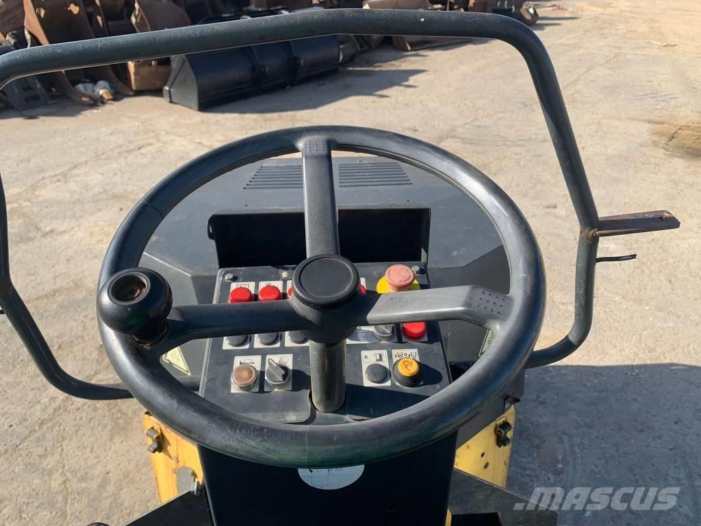 Bomag BW 120 AD-3 Divvalču grunts veltņi