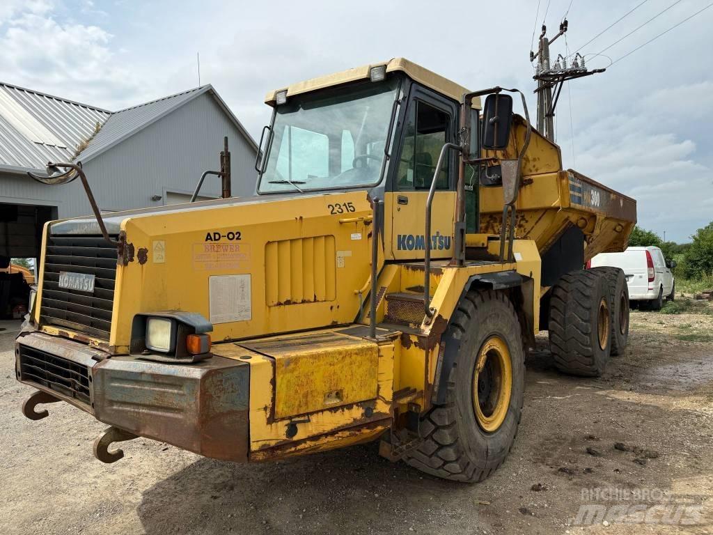 Komatsu HM300-1 Artikulētie pašizgāzēji