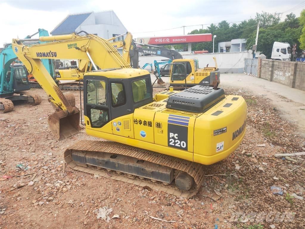 Komatsu PC220-7 Kāpurķēžu ekskavatori