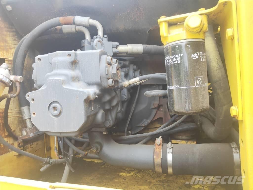 Komatsu PC220-7 Kāpurķēžu ekskavatori