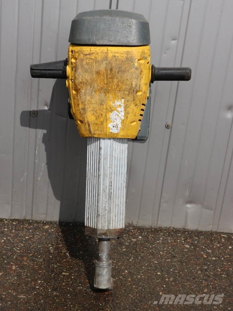 Neuson BH65 Āmuri/Drupinātāji