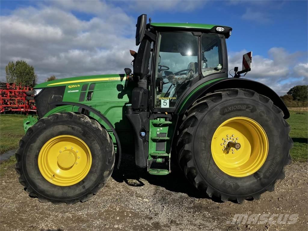 John Deere 6250R Traktori