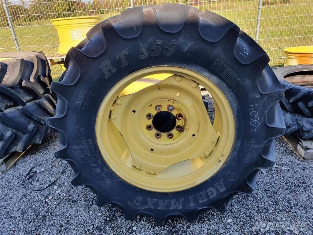 BKT 380/85R28 x2 Riepas, riteņi un diski