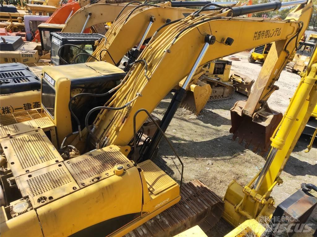 CAT 330C Kāpurķēžu ekskavatori