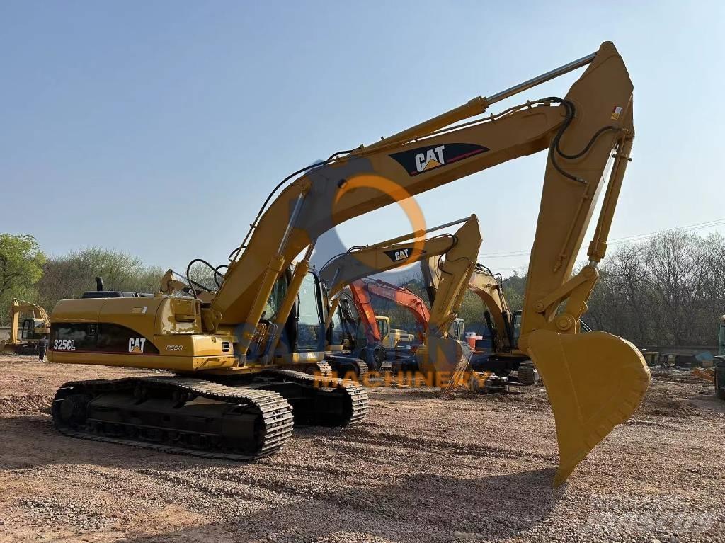 CAT 325 CL Kāpurķēžu ekskavatori