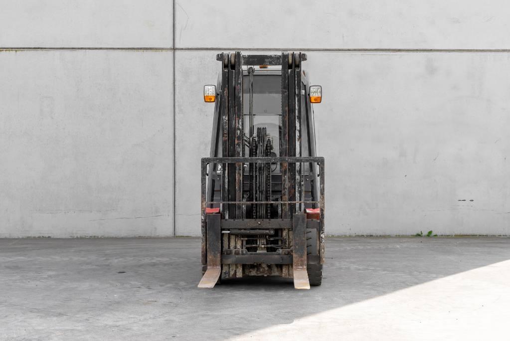 Manitou MI 25 D Tehnika ar dīzeļa dzinēju