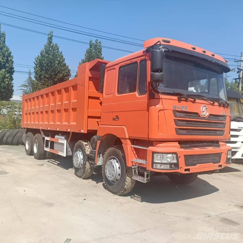 Shacman F3000 8X4 Pašizgāzējs