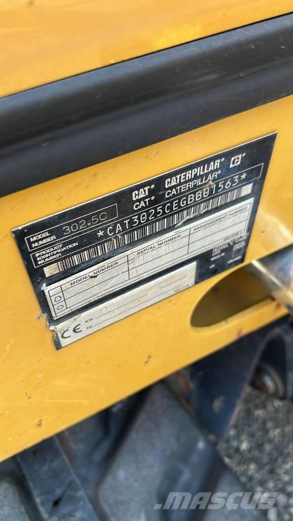 CAT 926 Iekrāvēji uz riteņiem