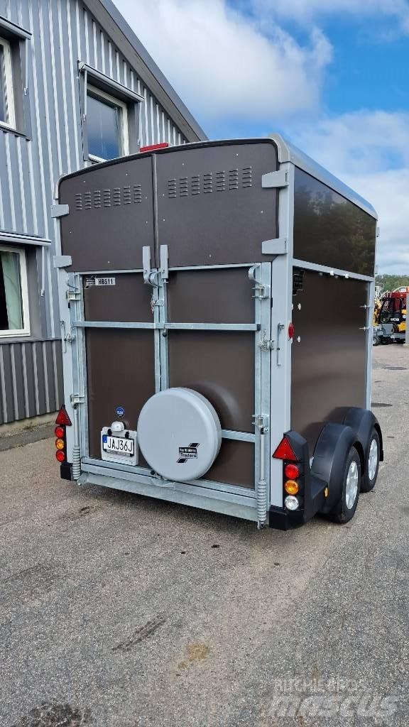 Ifor Williams HB 511 Dzīvnieku transportēšanas piekabes