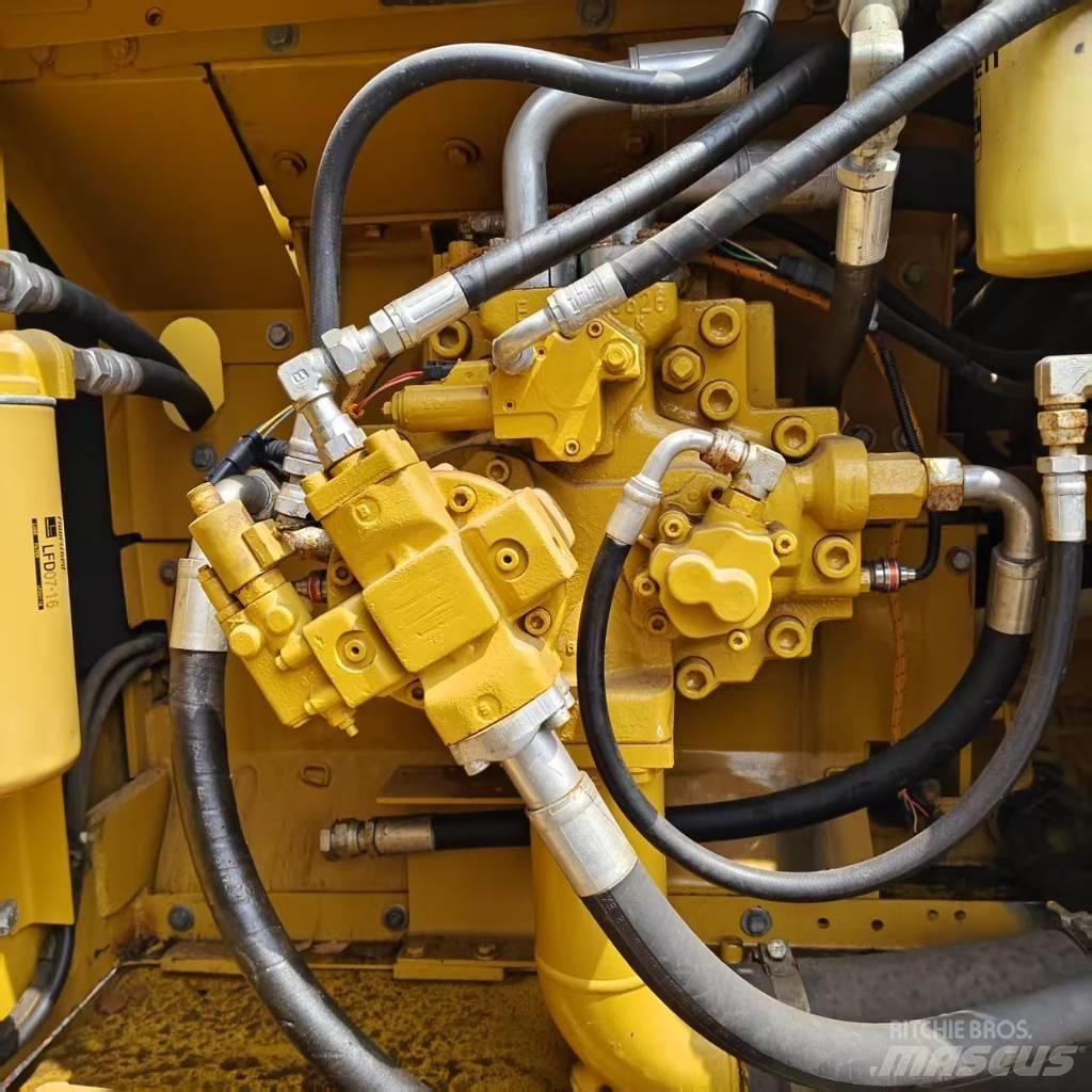 CAT 336 D Kāpurķēžu ekskavatori