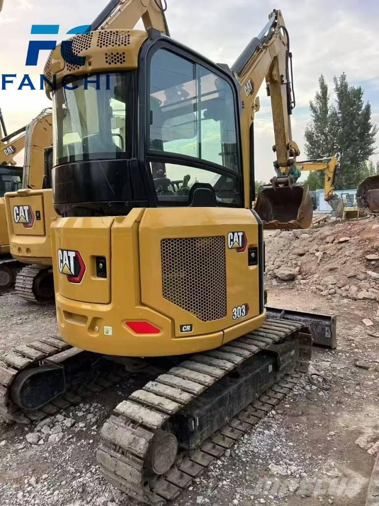 CAT 303 Kāpurķēžu ekskavatori