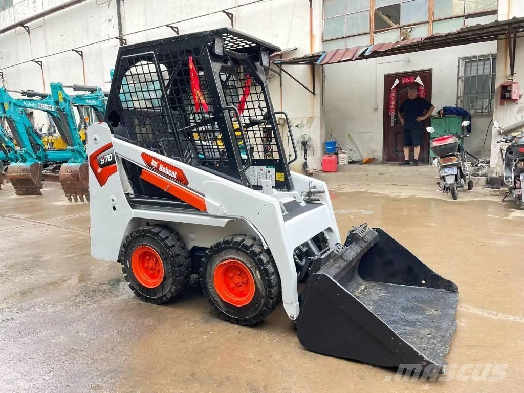 Bobcat S70 Lietoti riteņu kompaktiekrāvēji
