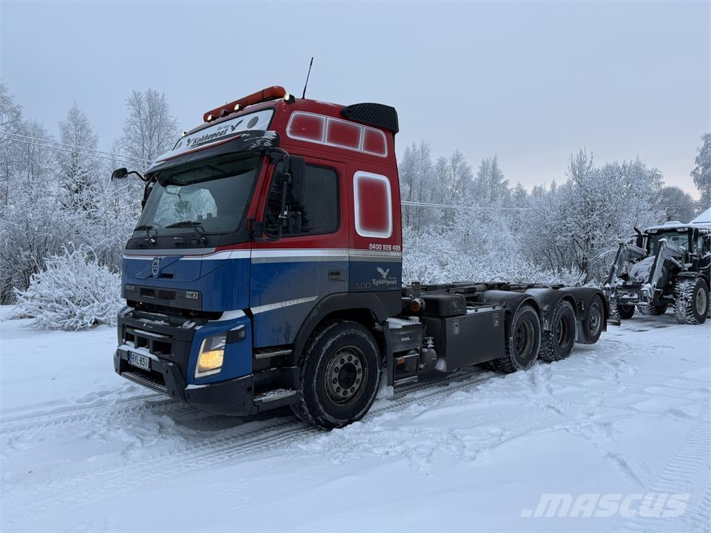 Volvo FMX500 Treileri ar āķi