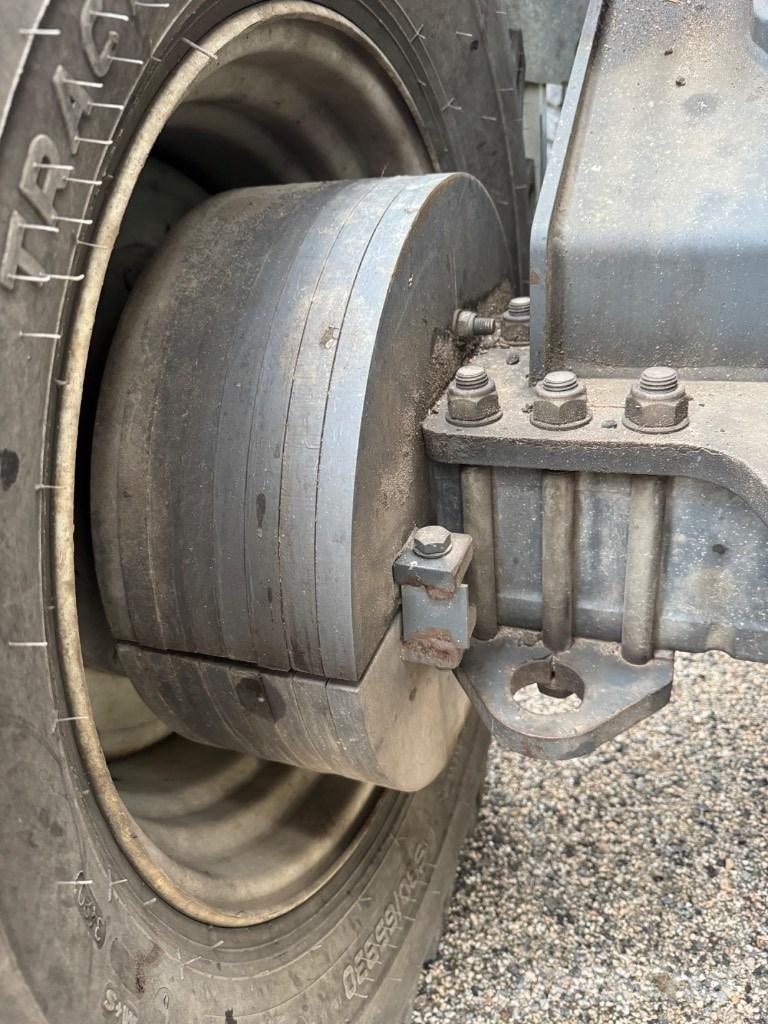 Lännen 8600 i Ekskavatori-iekrāvēji