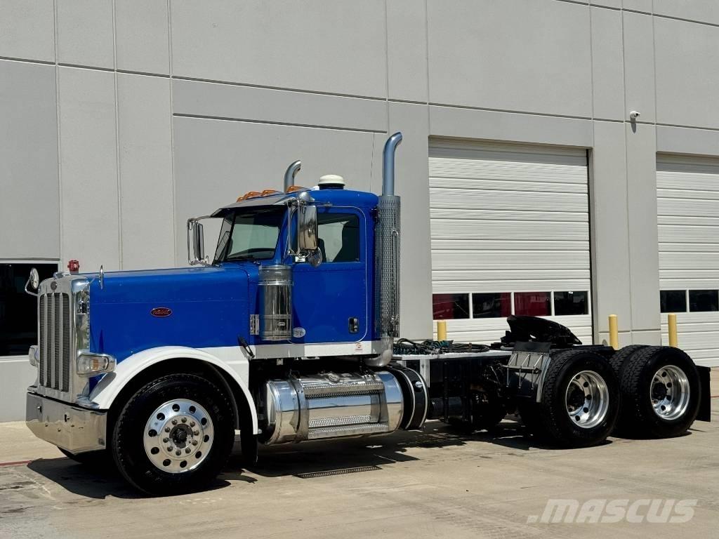 Peterbilt 389 Vilcēji