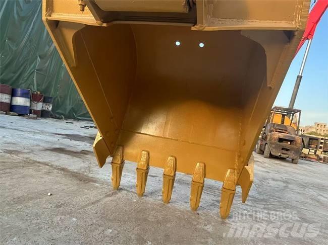 CAT 320 B Kāpurķēžu ekskavatori
