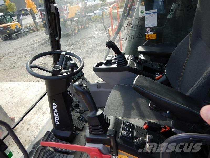 Volvo EW 220 E Ekskavatori uz riteņiem