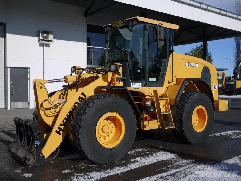 Hyundai HL 940 Iekrāvēji uz riteņiem