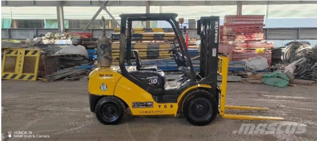 Komatsu FD 30 T-14 Tehnika ar dīzeļa dzinēju