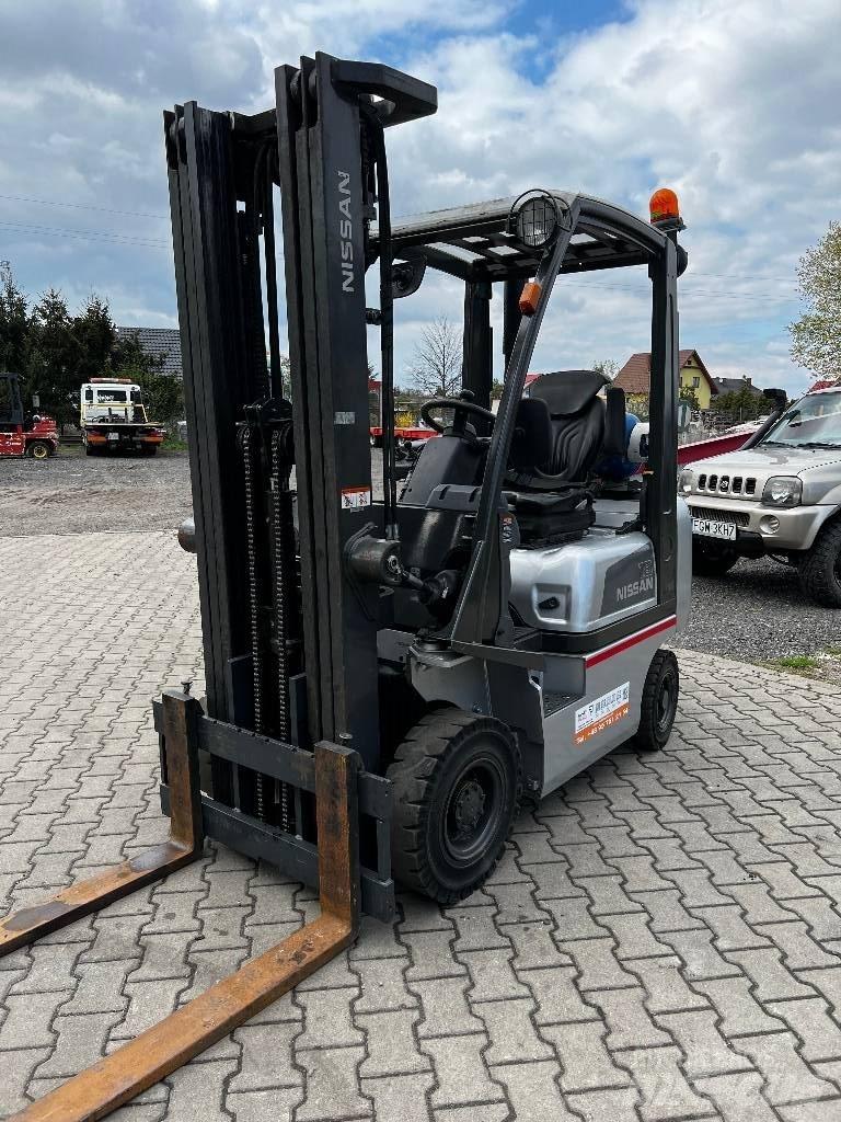 Nissan P1D1A18LQ LPG tehnika