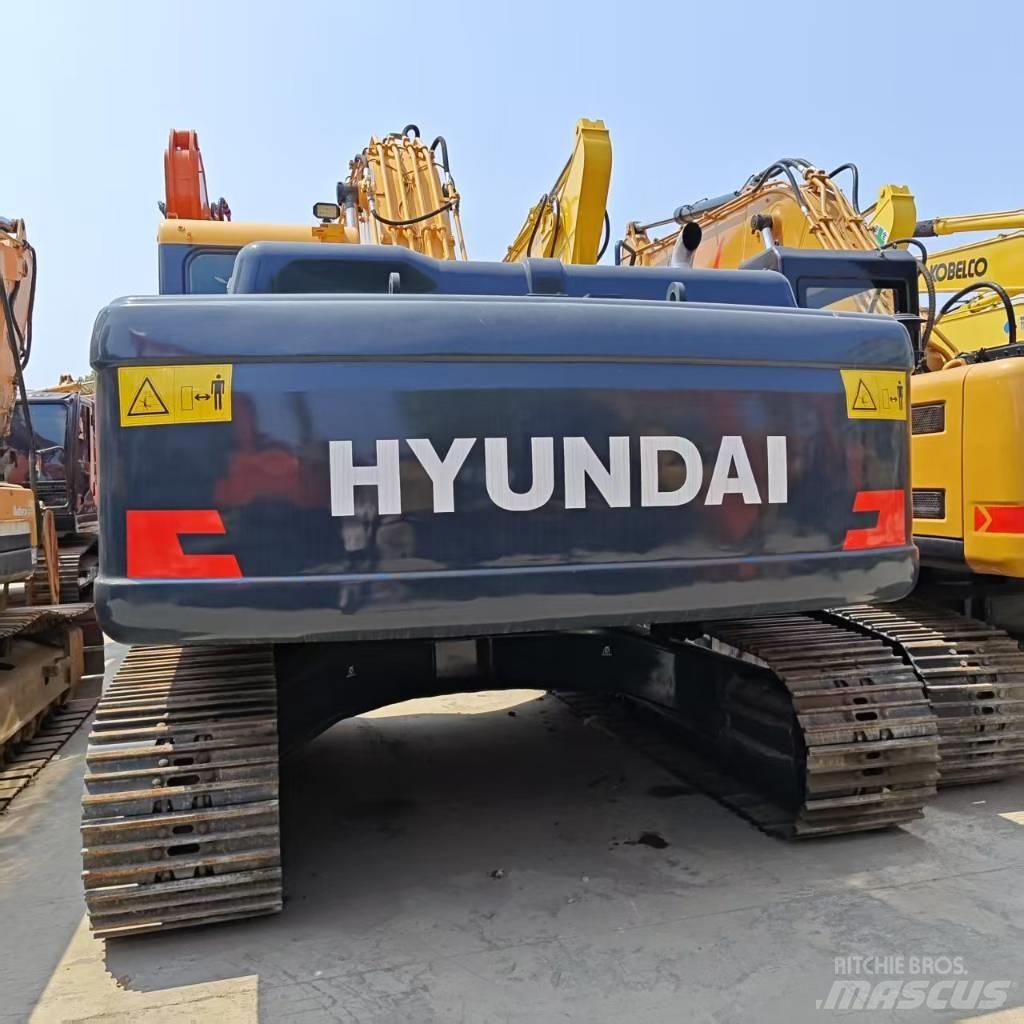 Hyundai Robex 220-9 Kāpurķēžu ekskavatori