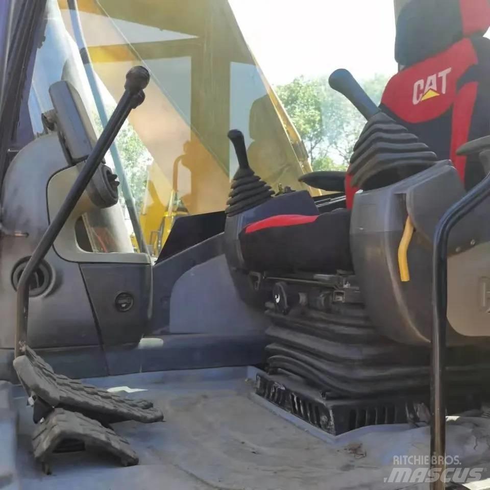 CAT 320 D L Vidēja lieluma ekskavatori 7 t - 12 t