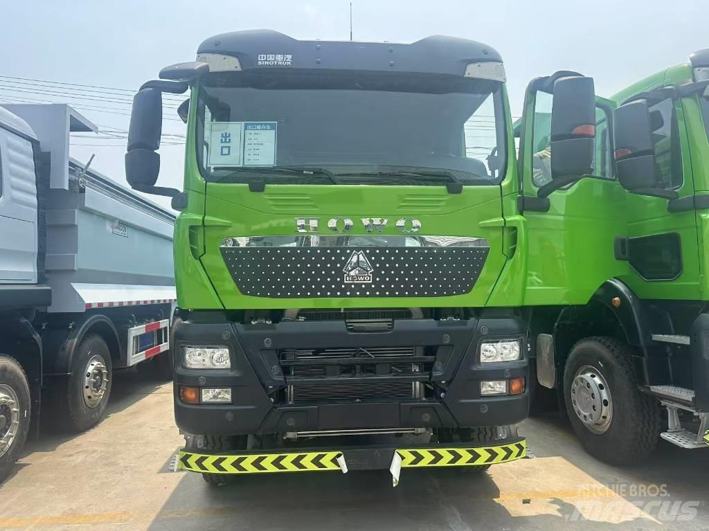 Howo TX 8X4 Pašizgāzējs