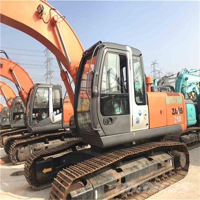 Hitachi zx210 Kāpurķēžu ekskavatori