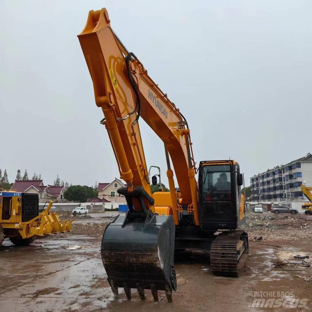 Hyundai R220LC-9 Kāpurķēžu ekskavatori