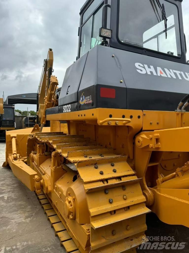 Shantui SD 22 Kāpurķēžu buldozeri