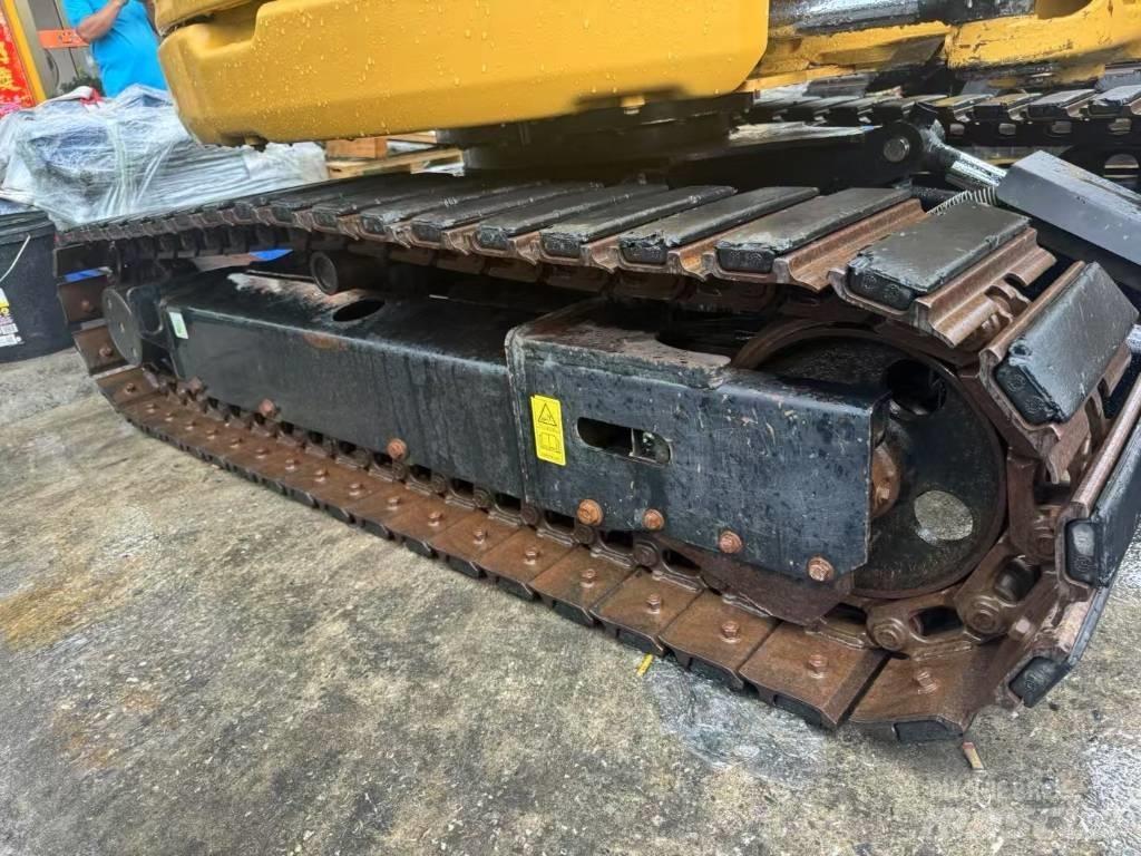 CAT 304 CR Mini ekskavatori < 7 t