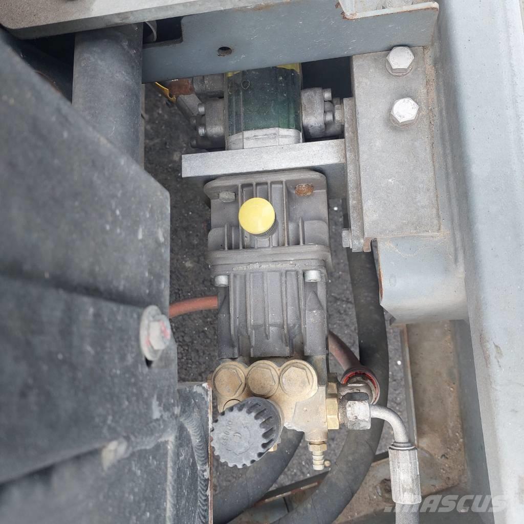 Putzmeister P 720 TD Kravas mašīna- betona sūknis