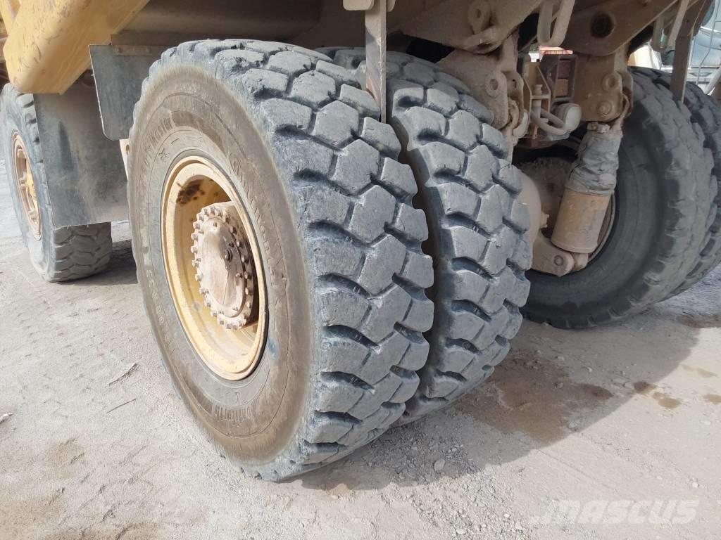CAT 771 D Karjeras kravas automašīnas