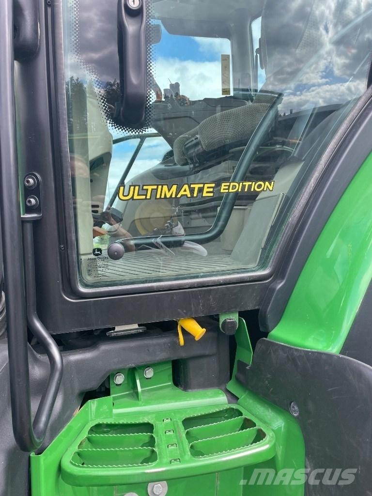 John Deere 6250 R Traktori
