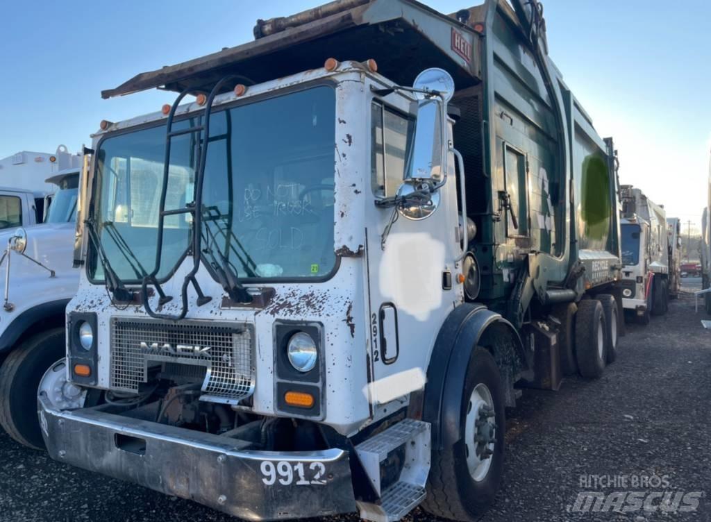Mack MR600 Atkritumu izvešanas transports