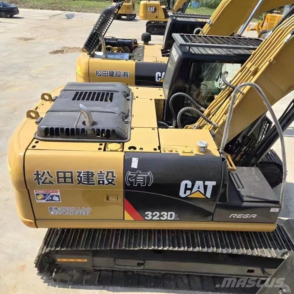 CAT 323 D L Kāpurķēžu ekskavatori