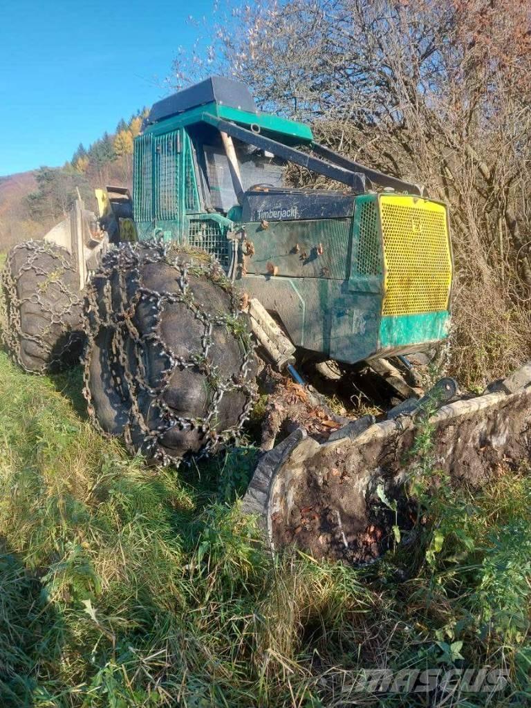 Timberjack 240C Šķeldotāji