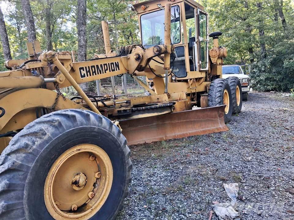 Champion 715 Greideri