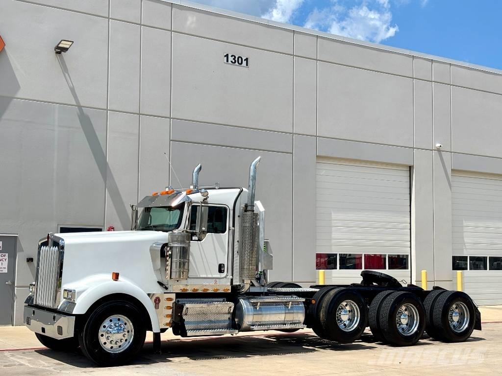 Kenworth W 900 Vilcēji