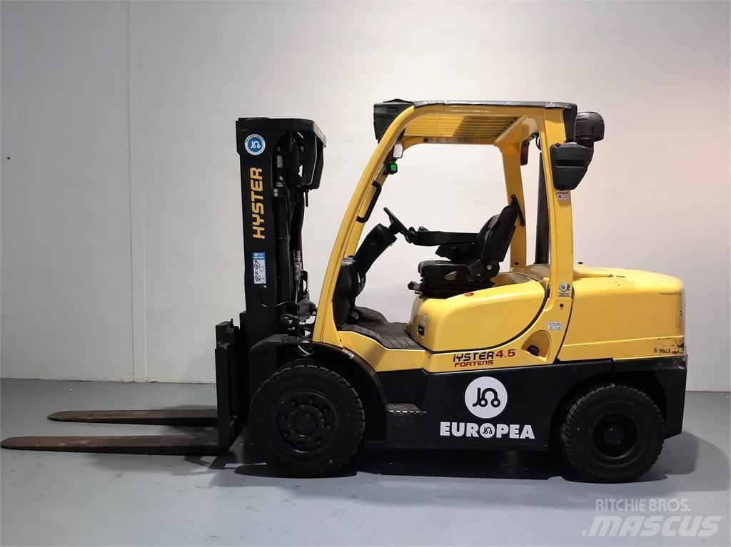 Hyster H4 5FTS5 Tehnika ar dīzeļa dzinēju