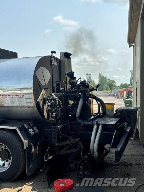 LeeBoy MAXIMIZER 3B Betonvedēji