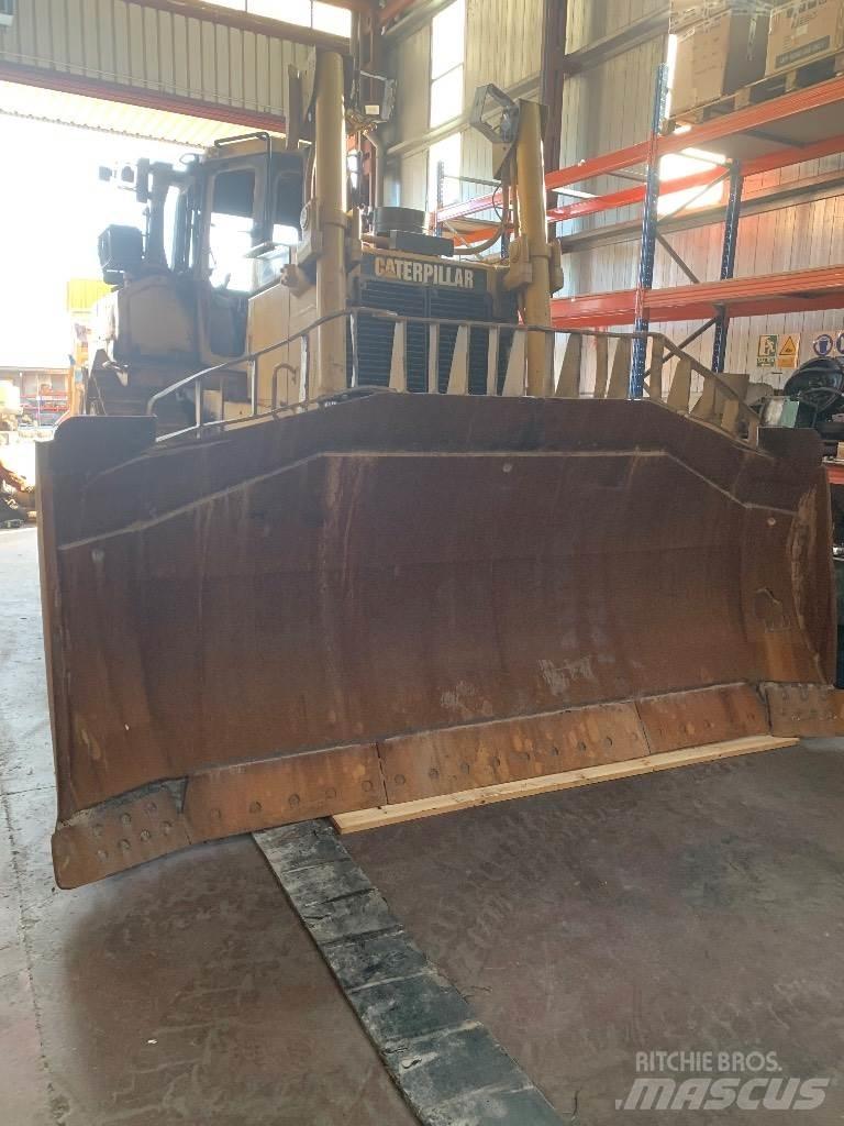 CAT D 8 R II Kāpurķēžu buldozeri