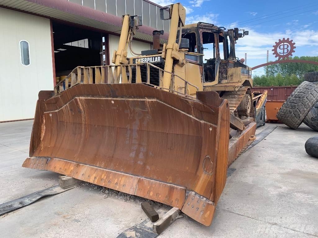 CAT D 8 R II Kāpurķēžu buldozeri